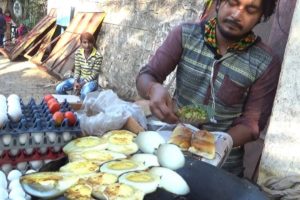 Egg Bhurji Vada Pav @ 25 rs & Egg Bajji Vada Pav @ 15 rs | Mumbai Street Food