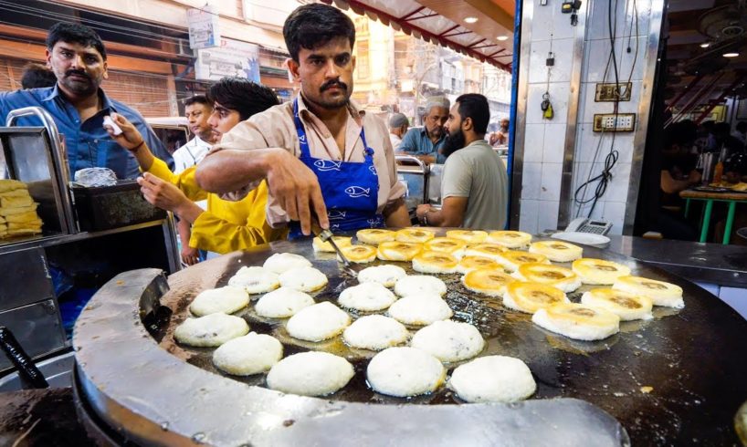 King of Pakistani Street Food - THE BUN KEBAB of Karachi, Pakistan! | $0.22 For a Burger!