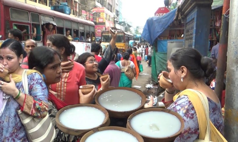 Crowd Mad for Cool Lassi @ 25 rs Per Cup | India Kolkata Bara Bazar Street Food