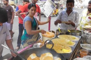 Hyderabadi Couple & Their Team Selling Butter Masala Dosa @ 20 rs Only