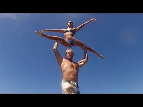 Incredible tandem surfing tricks! (People are Awesome)