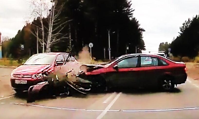 WTF MOMENTS and DRIVING FAILS CAUGHT on CAMERA #669