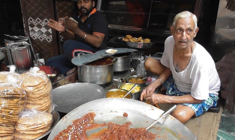 Old & Famous Chacha ( Uncle ) - Best Kachori Halwa - Amritsar Street Food