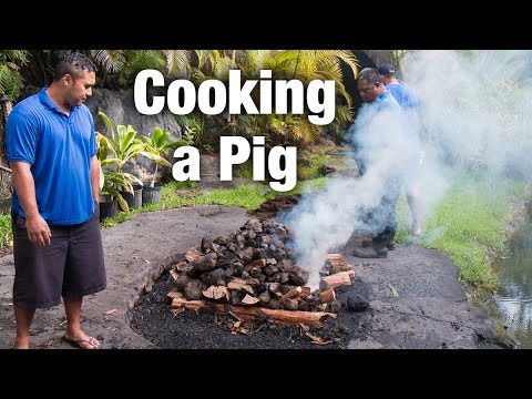 Polynesian Cultural Center Luau: How to Cook a Pig in an Imu