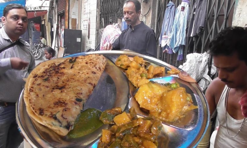 Tasty Alu (Potato) Paratha In R N Mukherjee Rd Kolkata | You Can Check Once It's Really Amazing