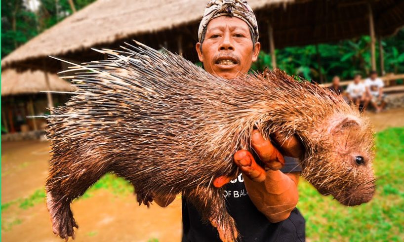 EXTREME BALI!!! RARE Sacred Animal Meal in Bali, Indonesia!!! (Once every ten years)