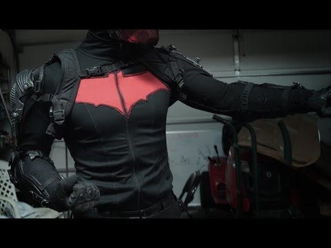 Red Hood Fight Stance (Practice Shots)