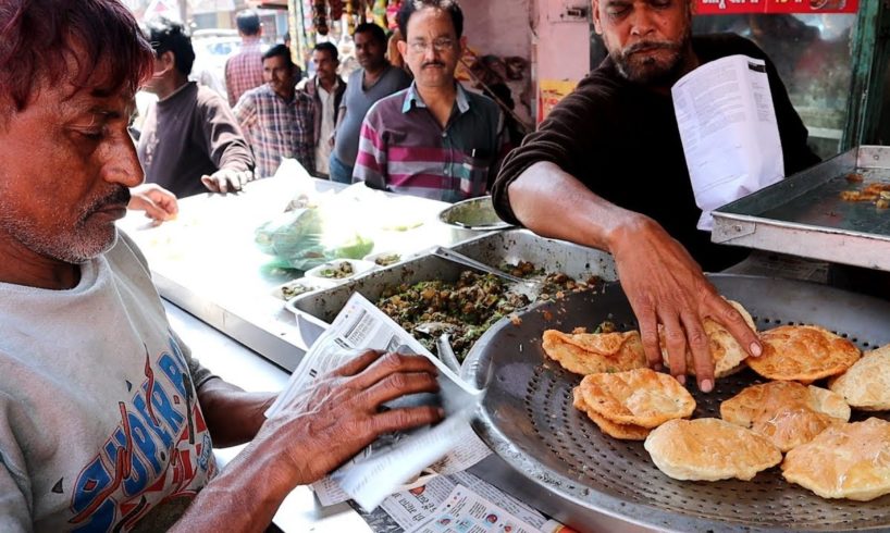 Expert Chacha & His Team - It's a Breakfast Time in Lucknow - Street Food India