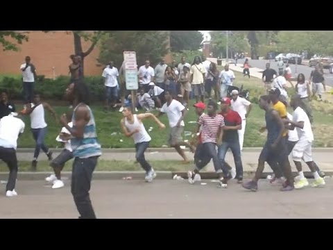 Craziest Fights/Brawls in the Hood of All Time #1