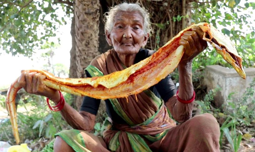 FULL SNAKE CURRY Recipe | My grandma Cooking Full SANKE Curry | Country foods