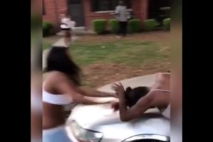 Epic Hood Fight !!