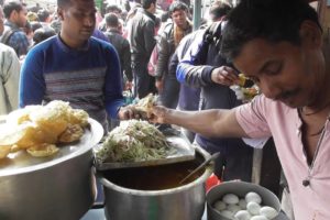 Cheap & Tasty Tiffin (Puri/Paratha ) in A Indian Rail Station - Indian Street Food