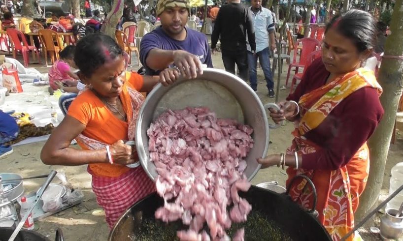 Old Hard Working Ladies Preparing Mutton & Chicken Curry - Picnic Cooking Show 2020