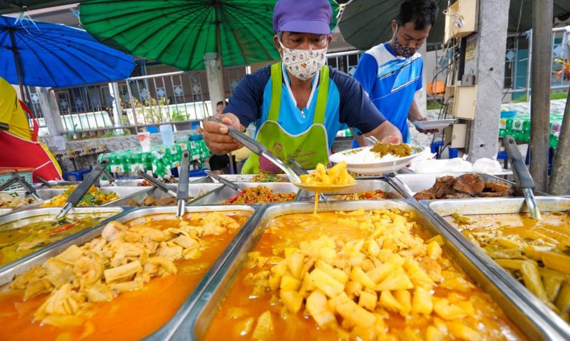 $1 Curry Dinner!! Night Market STREET FOOD Tour! | Trang (ตรัง), Thailand