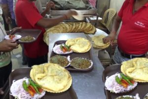 Popular Channa Bhature in Delhi | Sita Ram Diwan Chand | Mouthwatering Best Quality Chole