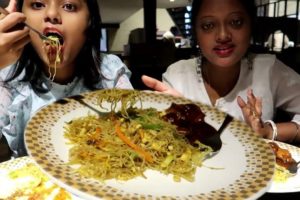 Singapore Rice Noodles with Chicken Black Pepper & Pepper Garlic Fish | Marco Polo, Park Street