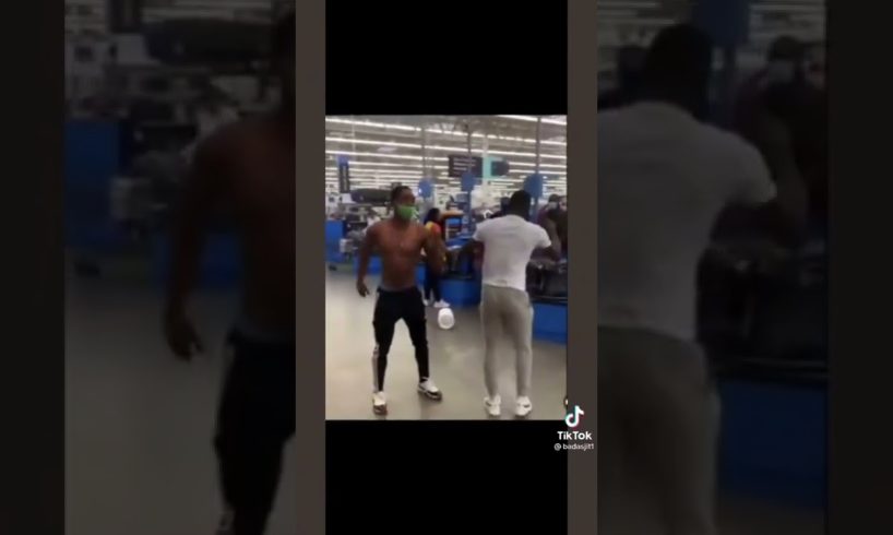 Hood Girl Fight In Walmart