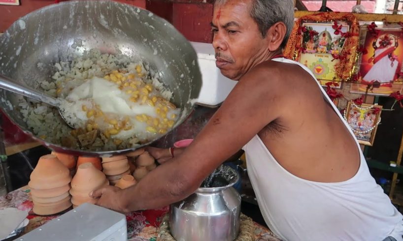 Hardworking 70 Years Old Bengali Man | Selling Dahi Chira | Kolkata Street Food ( Beside GPO )