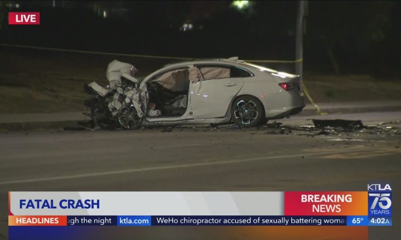 2 killed in crash near Pierce College in Woodland Hills