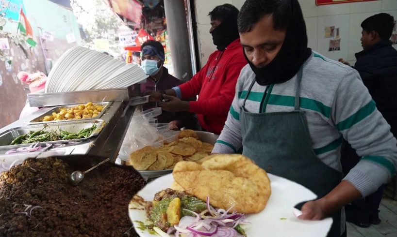 Ek Ke Baad Ek Plate Khatam Ho Ja Raha Hai | Fastest Chole Bhature Man in Delhi | Price 80 Rs/