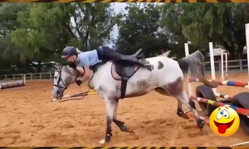 Get Back in the Saddle! Fails of the Week