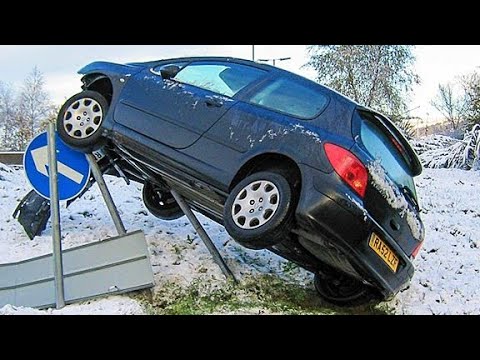 Dashcam Car Crash Compilation 2023: Stupid Drivers Caught in the Act #30