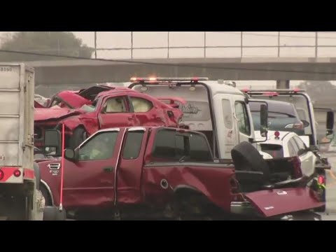 3 people who got out of their cars were killed in Hwy 101 crash