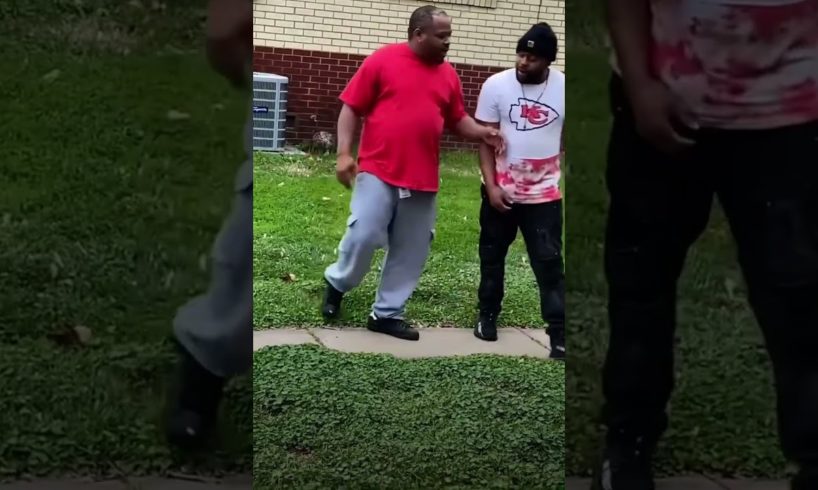 Hood fight between two homies ends with K.O. Must watch til end!!!!!