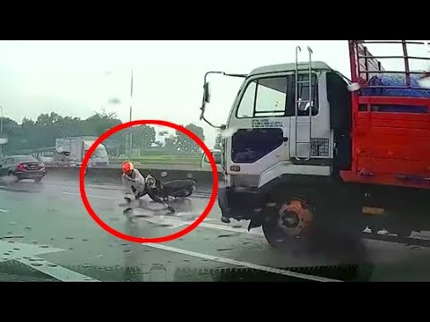 Crazy Near Miss Moments |  Insane Dash Cam, Trucks & Cars Crashing Compilation 2024