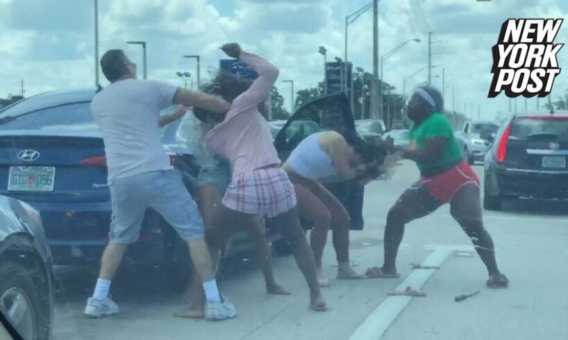 Road rage turns into brutal beatdown at a traffic light