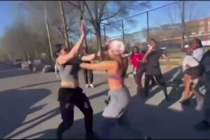 Hood Girl Fight #6