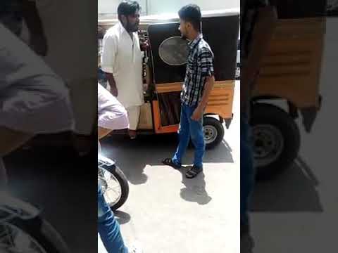 Street Fights Pakistani rickshaw driver fight