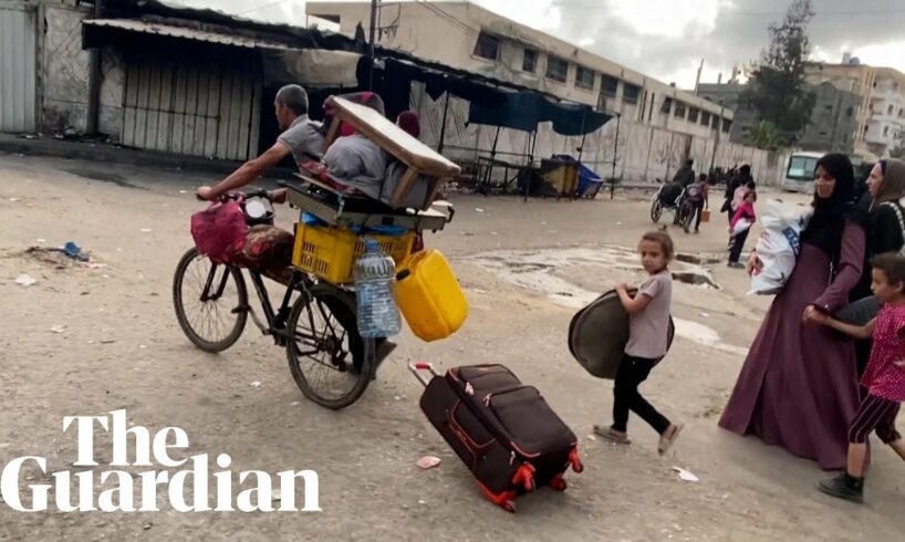 Gaza: hundreds of thousands flee Rafah as Israel ramps up attacks