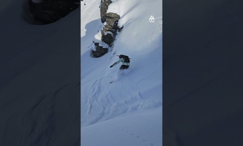 How to outrun an avalanche: Snowboarding edition