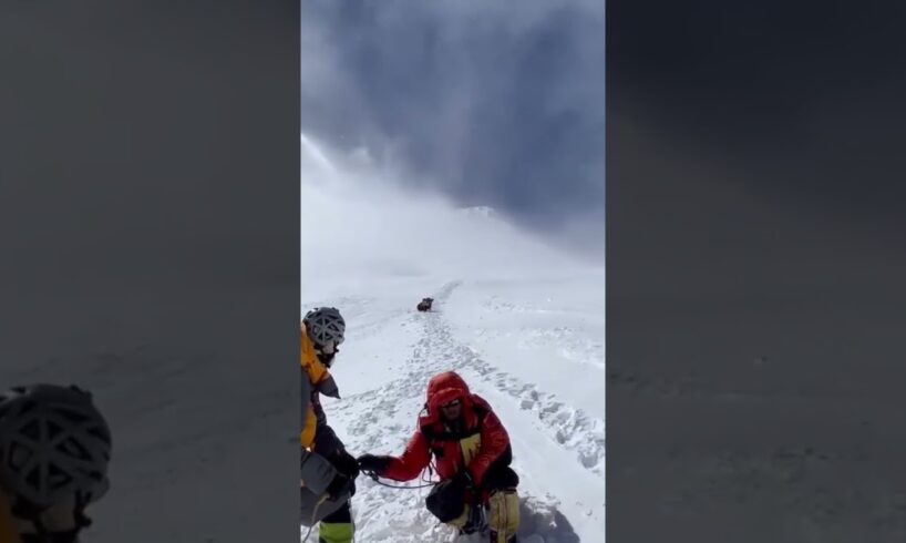 Live accident at Manaslu 2022