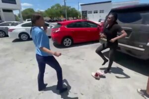 Hood Girl  Fight