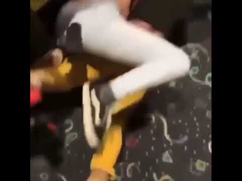 Girl fights with skates🤯😳