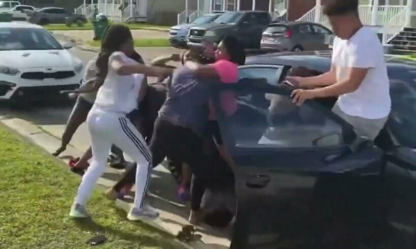 Hood Girl Street Fights