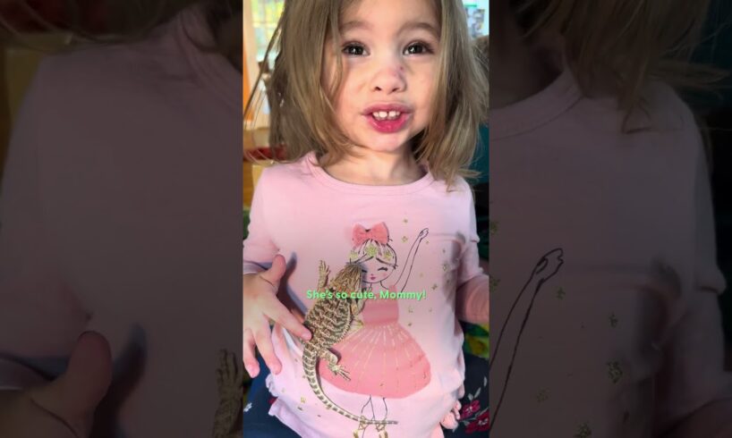 Four-Year Old's BFF Is Her Bearded Dragon | The Dodo