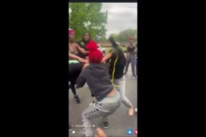 Hood Girl  Fight In Class