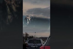 Meteor falls from sky CAUGHT ON CAMERA