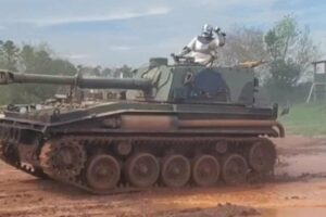 TANKS ARE AWESOME, COMBATPARK