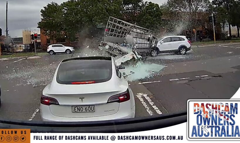 Australian Car Crash / Dash Cam Compilation 41