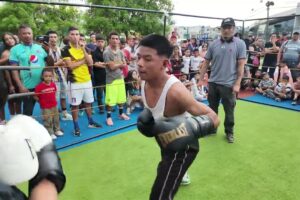 HHF 4:rd1Edgar haircut fights pro for championship prize cray fight Chino Lopez vs chinito deportado