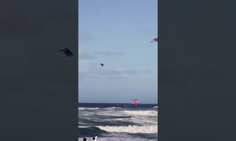 Extreme kitesurfing during a storm 🤯🚀