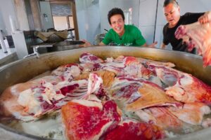 Unbelievable Chinese Food - JACUZZI MUTTON in Xi’an, China!!