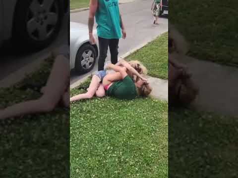 girls fight 👀😱| girl fight | girls fights kids | street fights | school fights