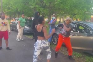 Hood Girl Street  Fight