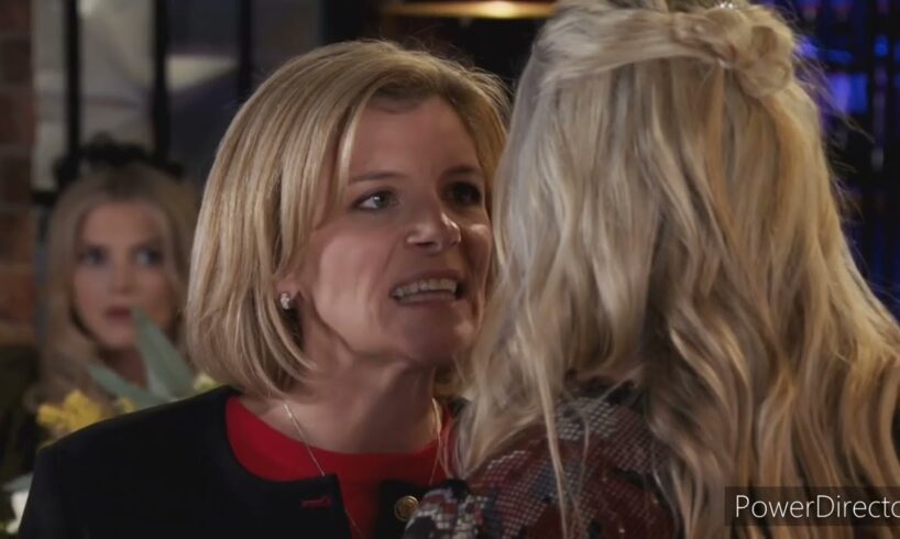 Coronation Street - Leanne and Toyah Fight (25th December 2024)