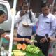 We Should Salute to Her | Very Hard working Lady ( Fruit Seller ) in Kolkata Street